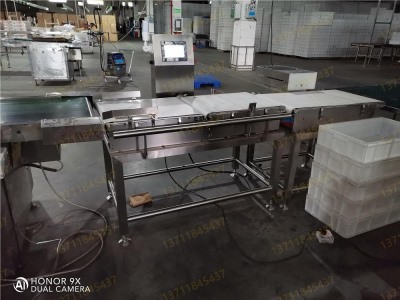 湖北某大型食品廠使用稱(chēng)重機(jī)